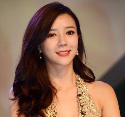 精致女星爆料视频网,精致女星幕后生活大曝光  第3张